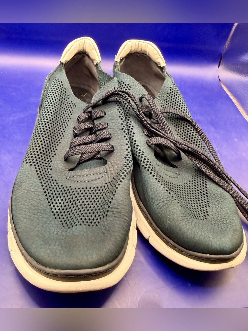 Vionic Joey Perforated Leather Sneaker Navy Teal Women's 8.5 Comfort Orthotic